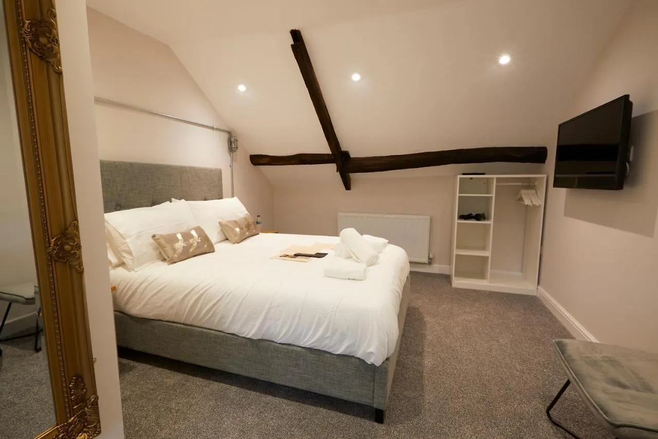Three Cranes Serviced Apartments Sheffield 4*,